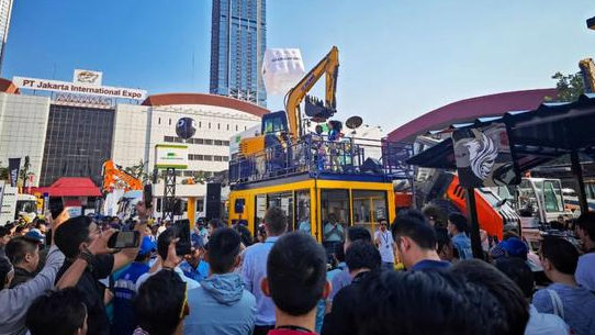 XCMG Excavator Debuts at 2023 Indonesia International Mining Exhibition