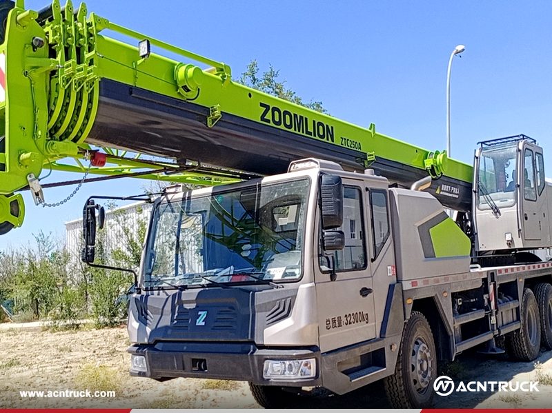 Uzbekistan - 1 Unit ZOOMLION ZTC250A552 Truck Crane