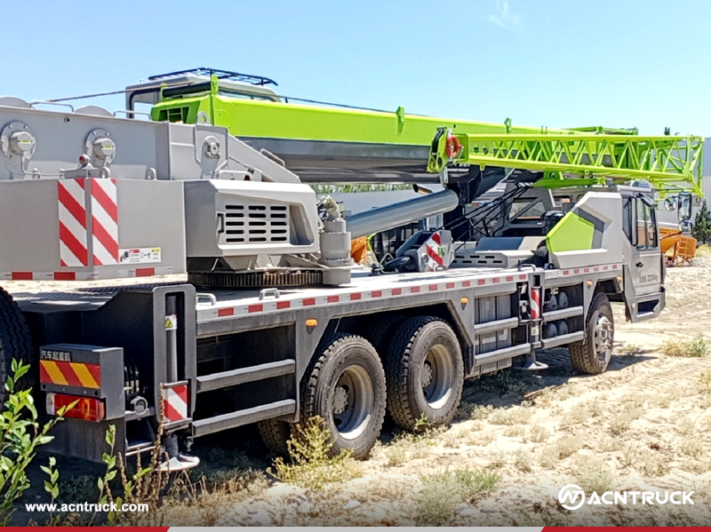 Uzbekistan - 1 Unit ZOOMLION ZTC250A552 Truck Crane