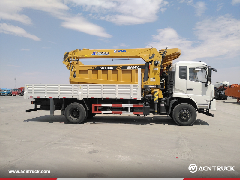 Mongolia - 1 Unit DONGFENG Truck Mounted Crane