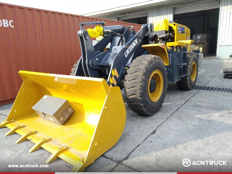 Benin - 1 Unit XCMG GR165 Motor Grader & 1 Unit XCMG LW300KN Wheel Loader And 1 Unit XCMG XE55DA Excavator And 1 Unit XCMG XC870K Backhoe Loader