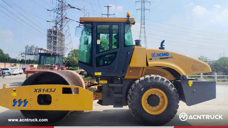 The Philippines - 1 Unit XCMG XS143J Road Roller & 1 Unit XCMG LW150FV Wheel Loader 