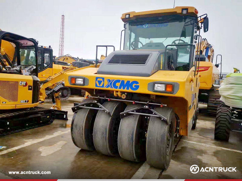 Ecuador - 1 Unit XCMG XP163 Pneumatic Roller
