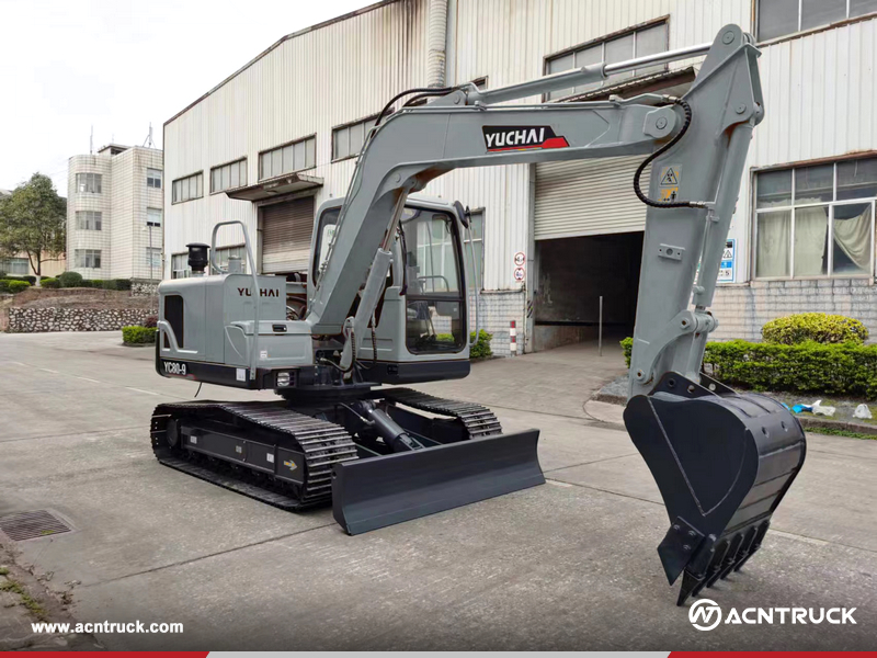 America - 1 Unit KATVO KV12 And 1 Unit YUCHAI YC80-9 Hydraulic Crawler Excavator