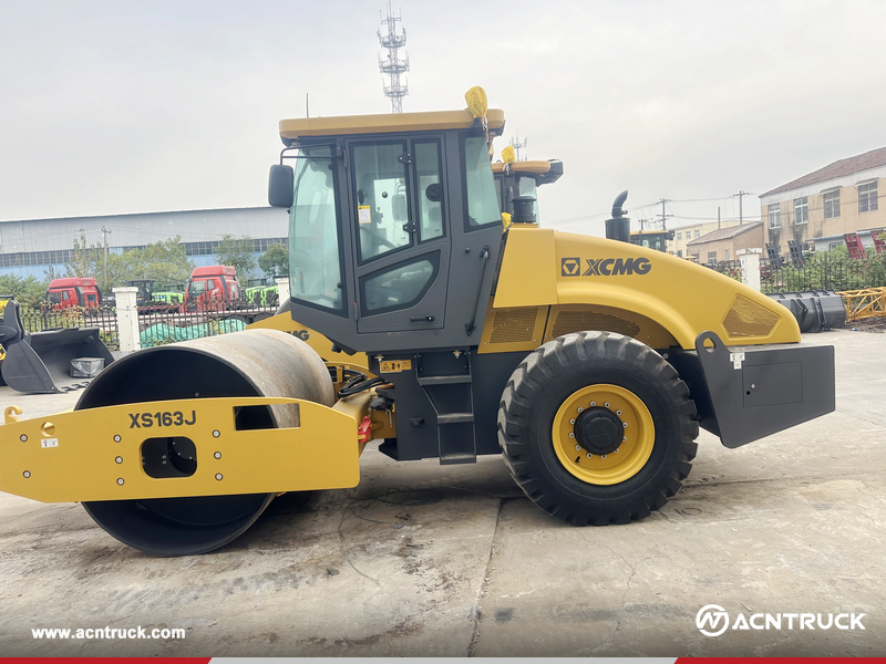 Algeria - 1 Unit XCMG XP163 Pneumatic Tyre Roller & 1 Unit XCMG XS163J Single Drum Vibratory Roller