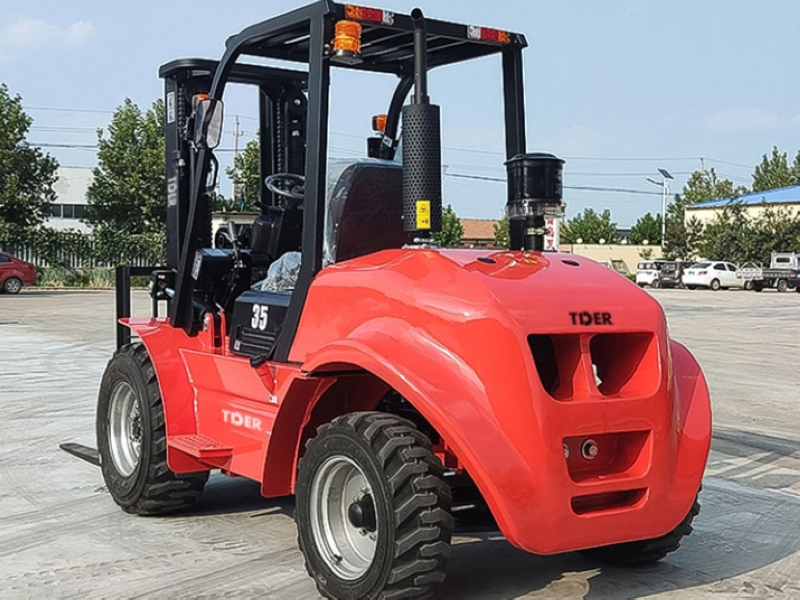 Analysis of Common Forklift Failures in Different Periods