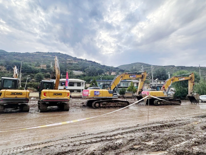 XCMG Machinery Rushes to Aid Flood-Hit Areas in Gansu Province