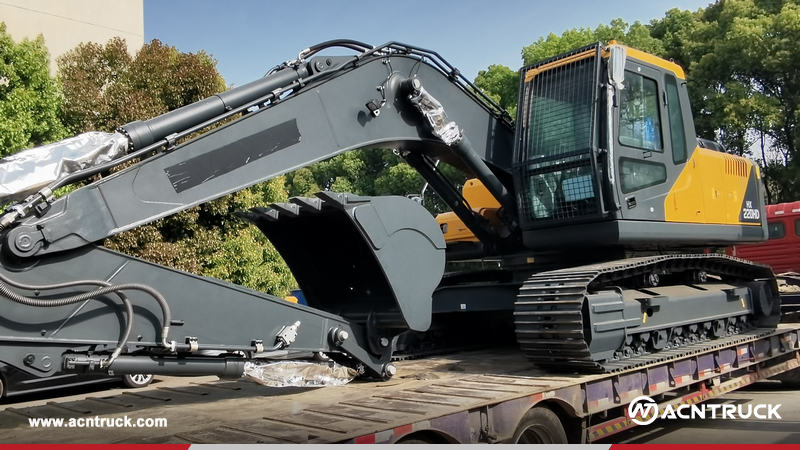 Colombia - 1 Unit HYUNDAI HX220HD Excavator