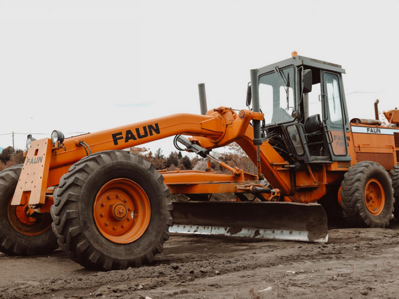 Scientific Maintenance for Long-Term Operation of Motor Graders