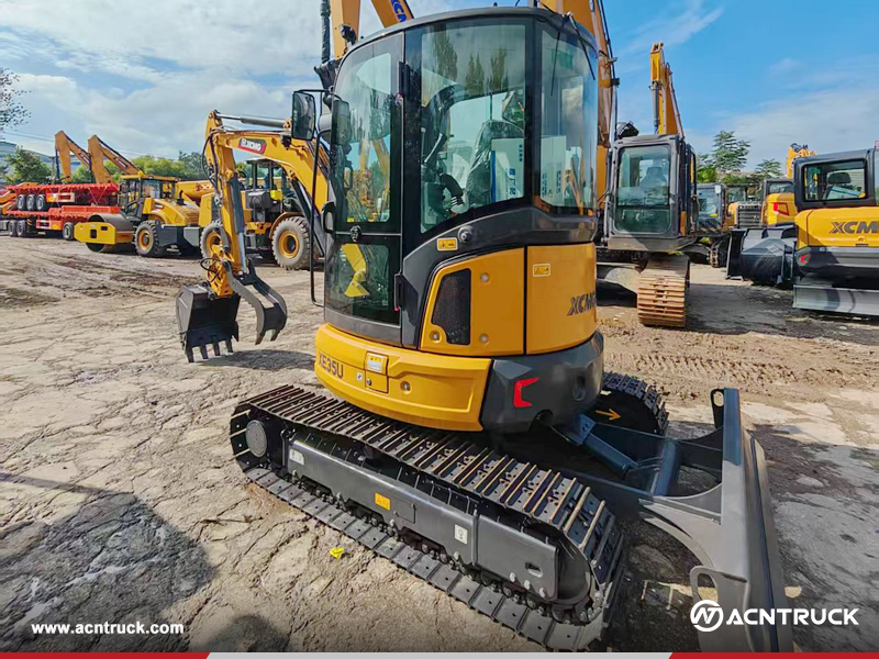 Australia - 1 Unit XCMG XE35U Crawler Excavator