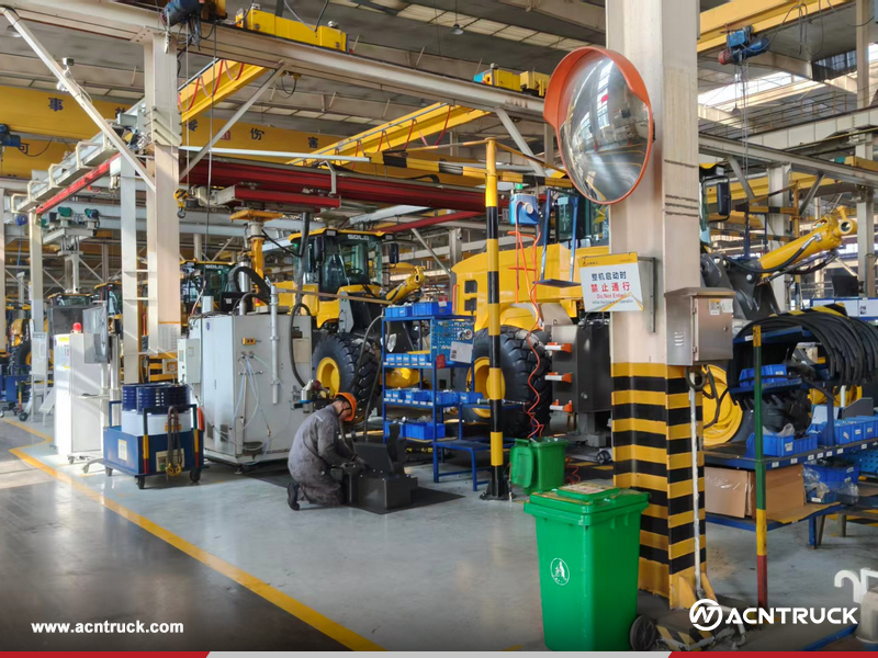 Lybia Client Visited SDLG Factory