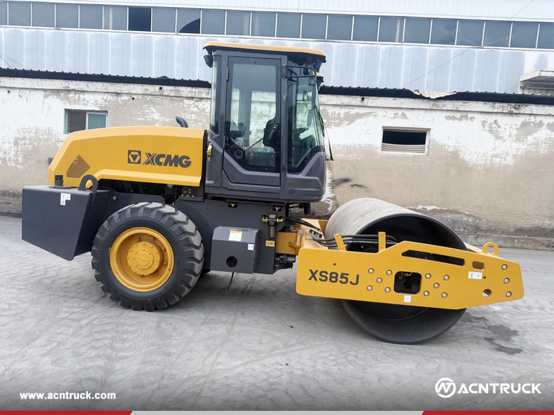 Jamaica - 1 Unit XCMG XMR403 & XS85J Road Roller