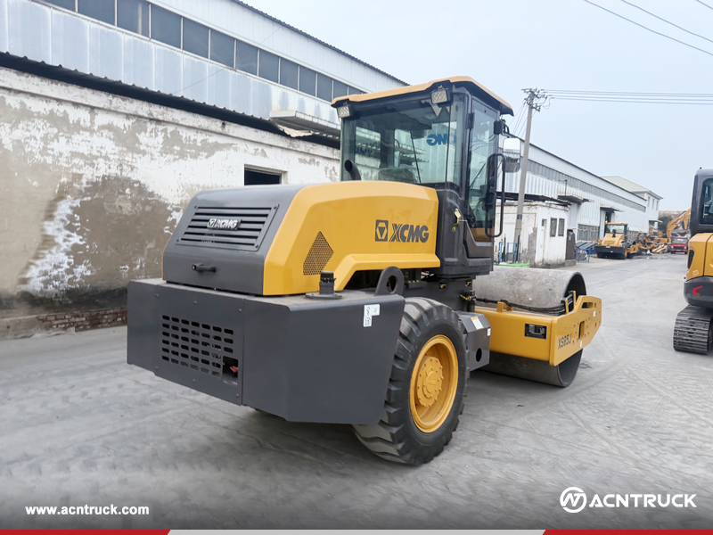 Jamaica - 1 Unit XCMG XMR403 & XS85J Road Roller