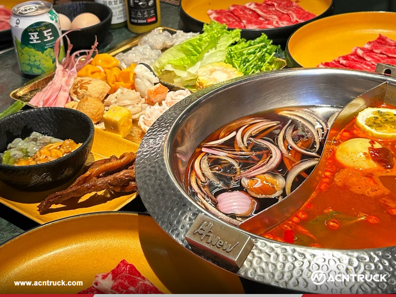 ACNTRUCK Company Holds Team Dinner to Support New Trade Festival Operations