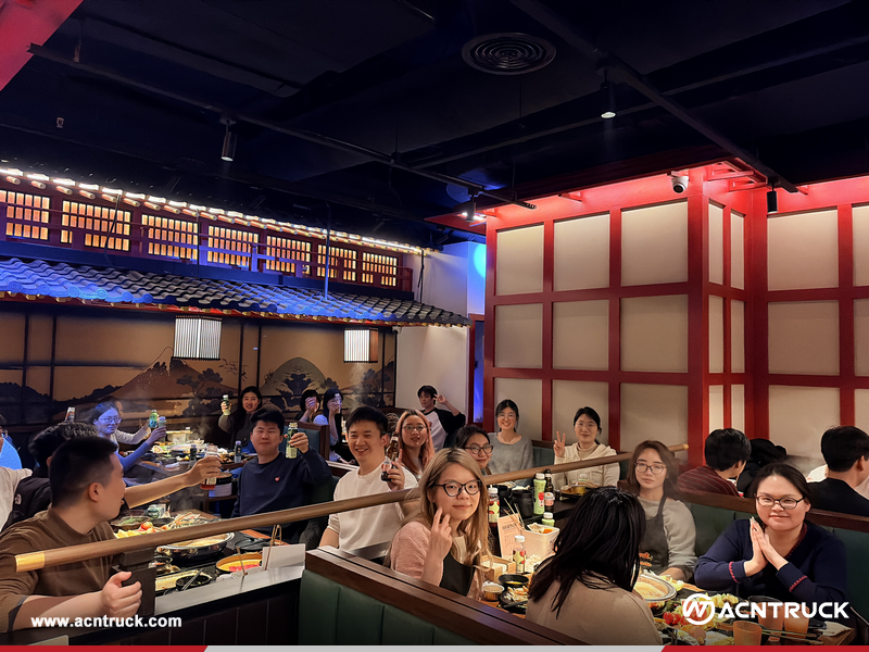 ACNTRUCK Company Holds Team Dinner to Support New Trade Festival Operations