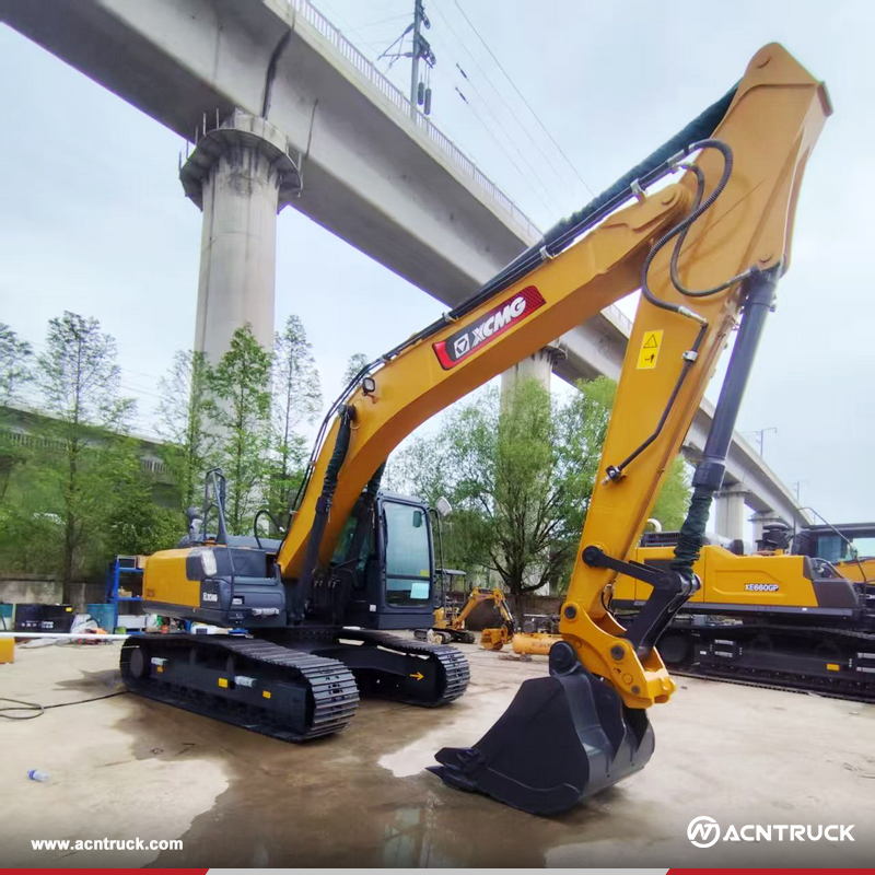 Costa Rica - 1 Unit XCMG XE215D Crawler Excavator
