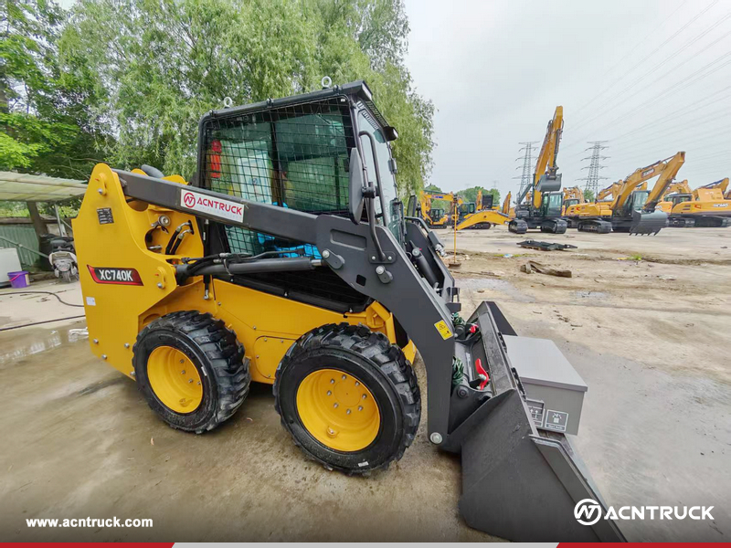 Kazakhstan - 1 Unit ACNTRUCK XC740K Skid Steer Loader