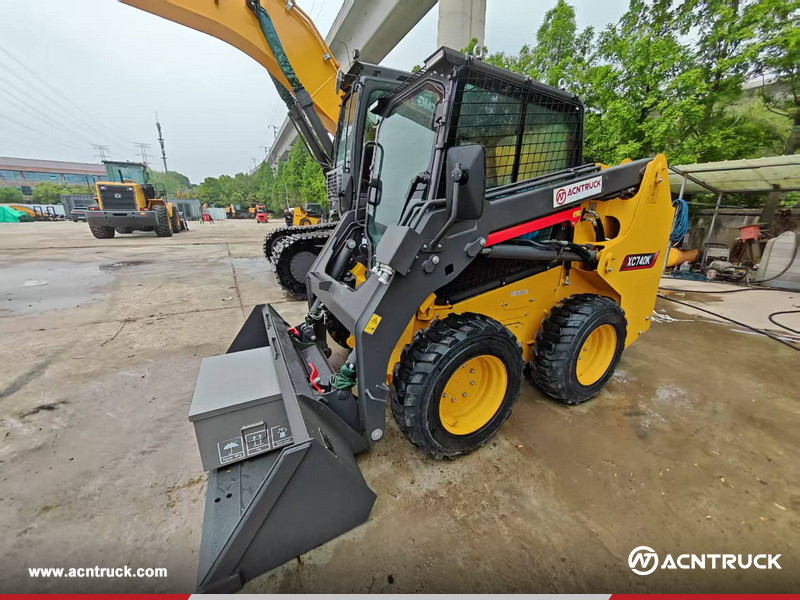 Kazakhstan - 1 Unit ACNTRUCK XC740K Skid Steer Loader