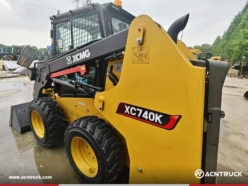 Mexico - 2 Units XCMG SQZ132 & SQZ200 Truck Mounted Crane Boom & 1 Unit XC740K Skid Steer Loader