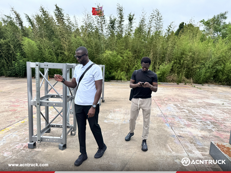 Senegal Clients Visited HONGDA Factory