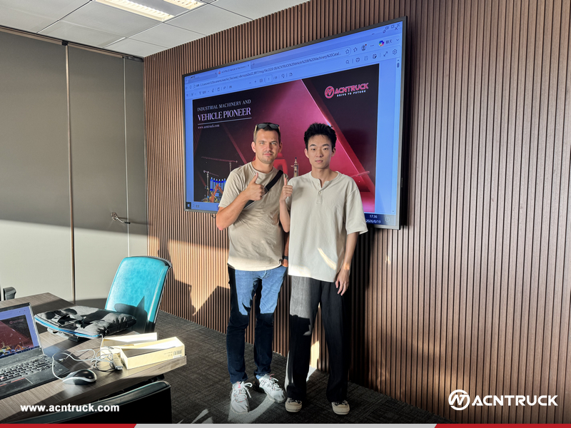 Ukraine Client Visited ACNTRUCK Office