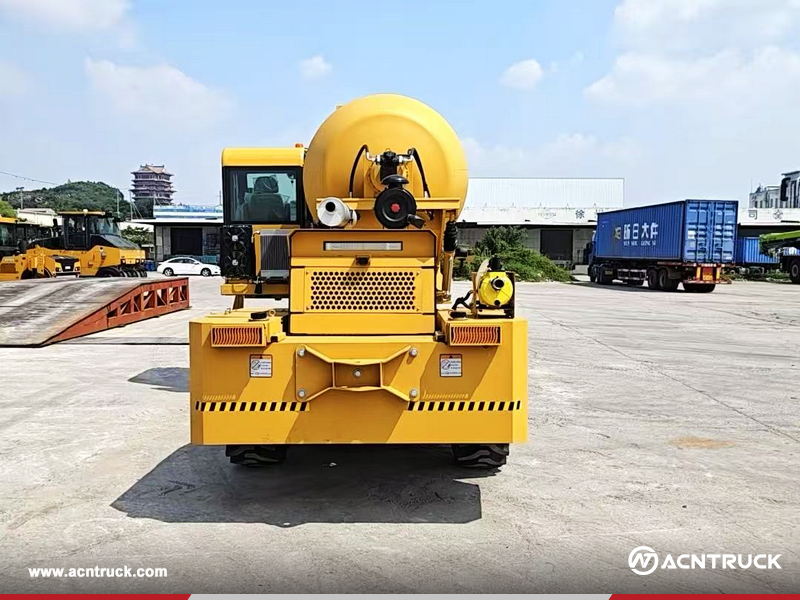 Algeria - 1 Unit XCMG SLM3500S Self-loading Concrete Mixer Truck